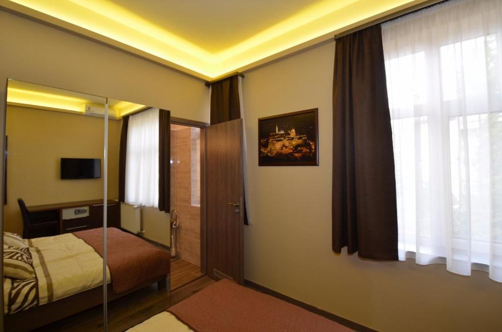 Appartement Fig Tree House à Budapest Extérieur photo